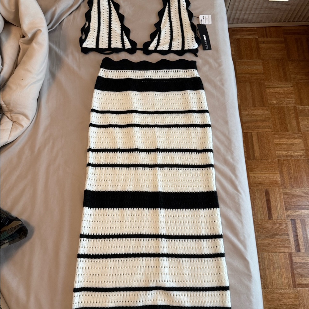 Black and White two piece set